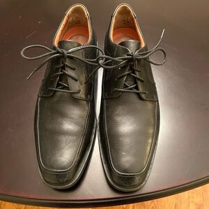 Clarks Black Leather Men's Oxfords
